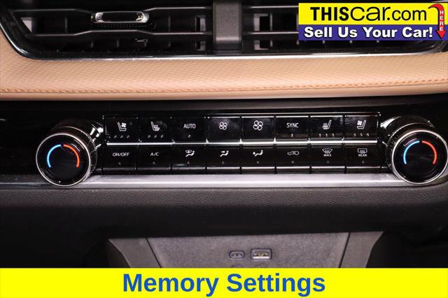 Used 2025 Chevrolet Equinox ACTIV w/ Safety and Technology Package image 18