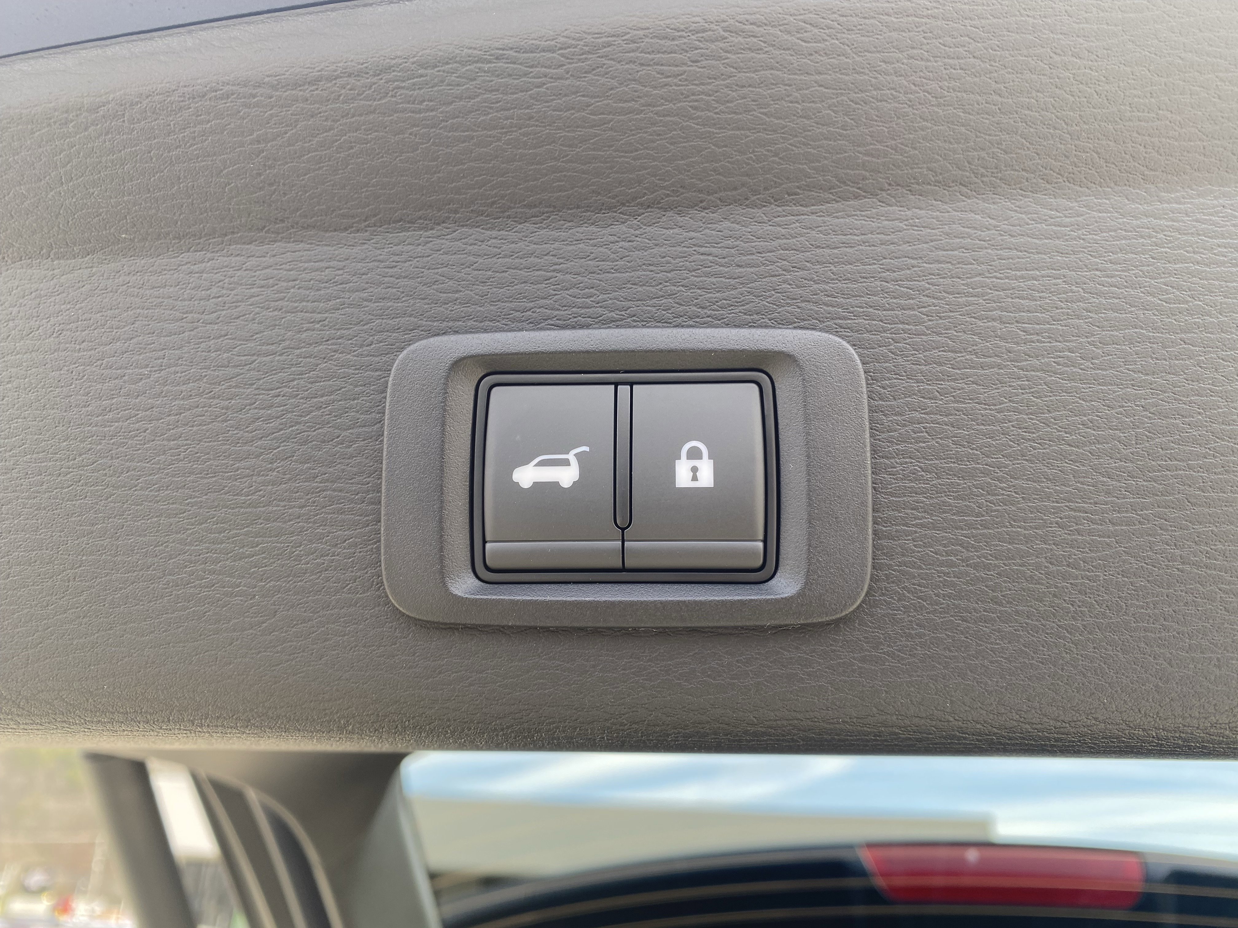 New 2026 Mitsubishi Outlander SE image 33