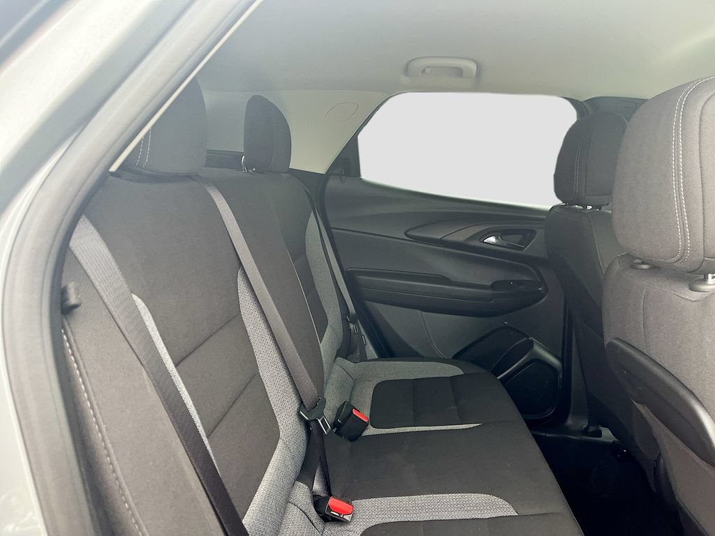 Used 2025 Chevrolet TrailBlazer LT FWD image 25