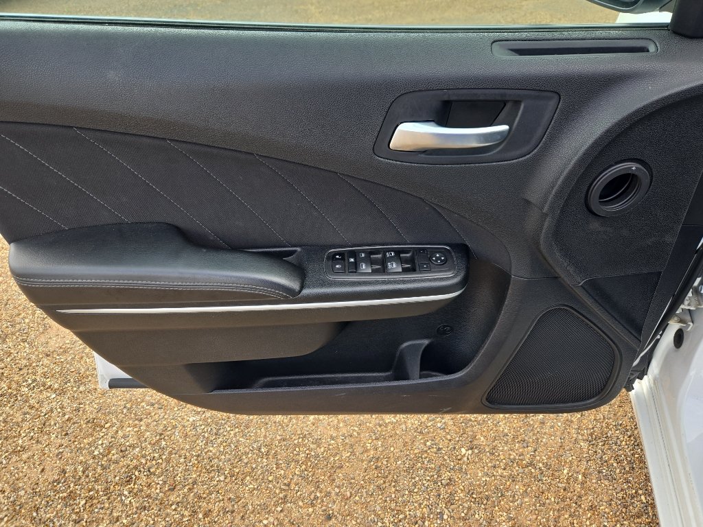 Used 2023 Dodge Charger SXT RWD image 19