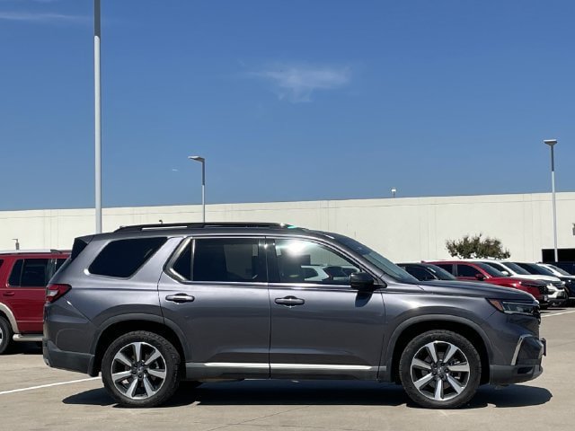 Certified 2023 Honda Pilot Elite image 3