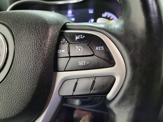 Used 2015 Jeep Grand Cherokee Altitude image 33