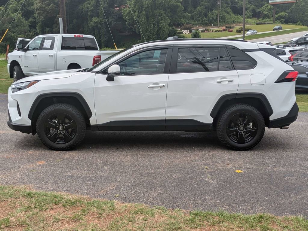 Used 2023 Toyota RAV4 XLE w/ Convenience Package FWD image 3