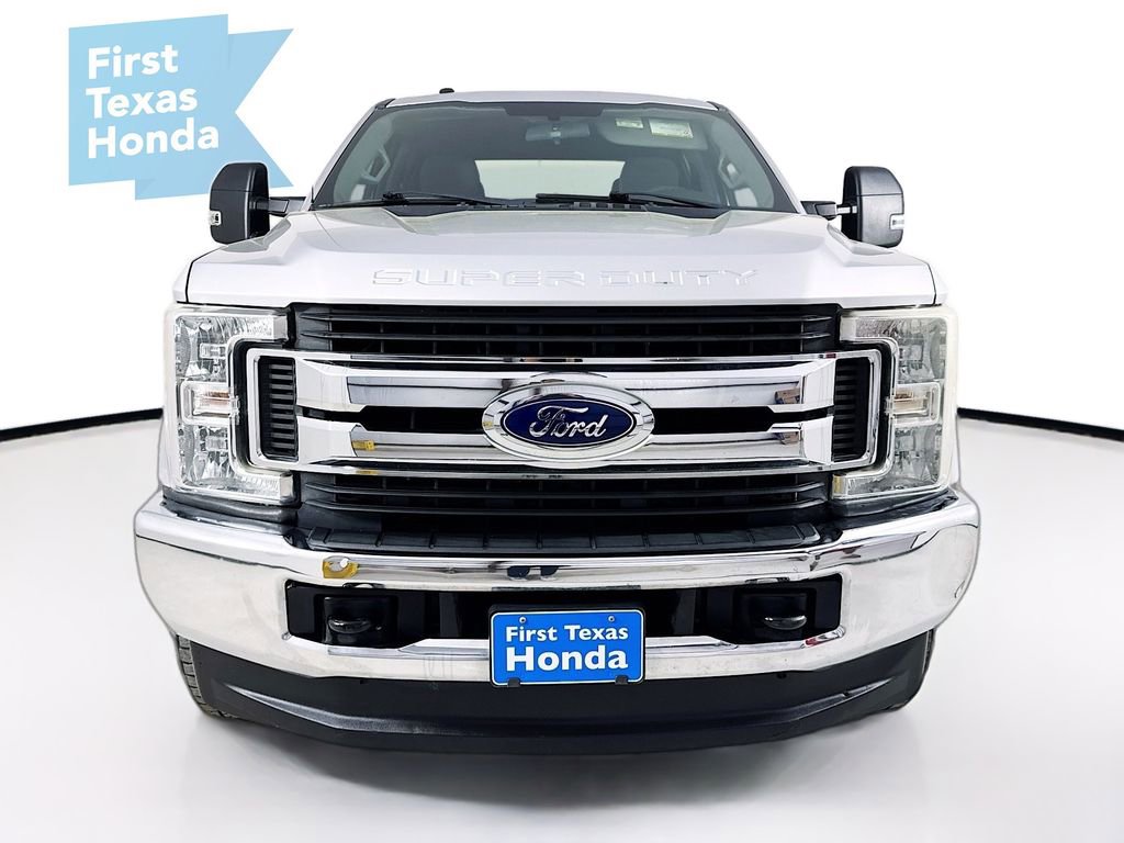 Used 2017 Ford F250 XLT AWD/4WD image 2