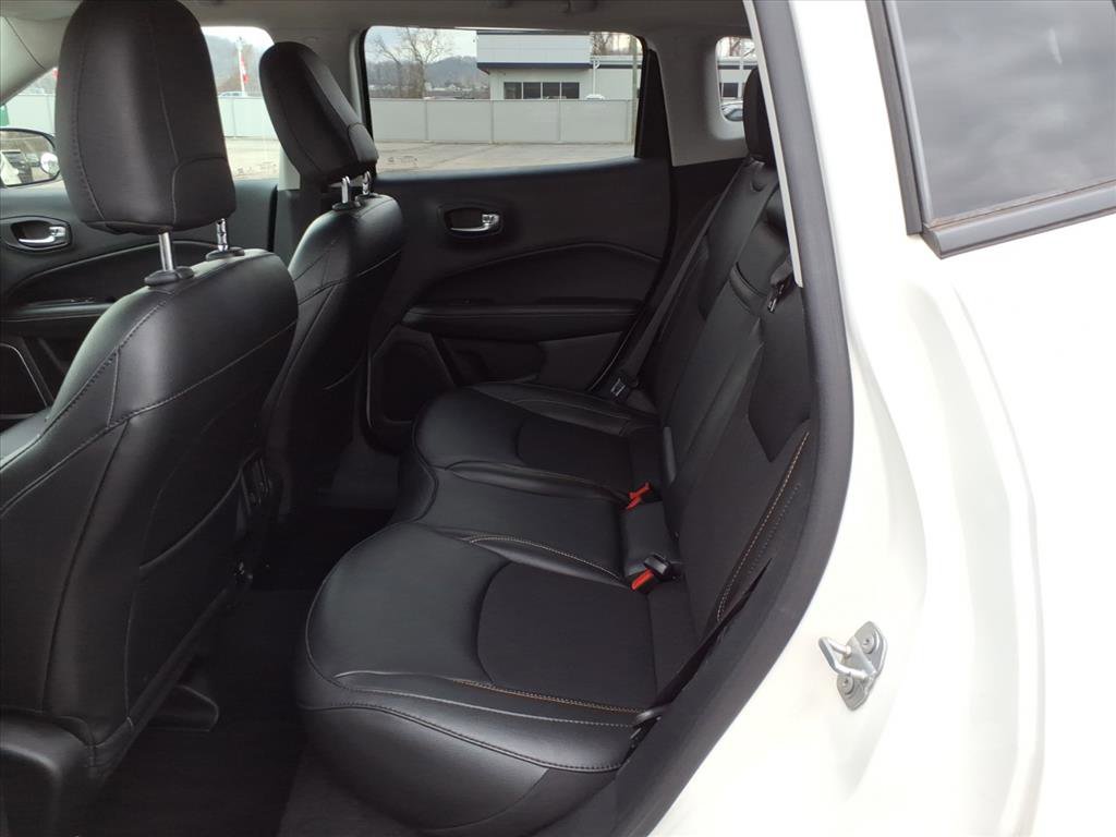 Used 2019 Jeep Compass Latitude image 11