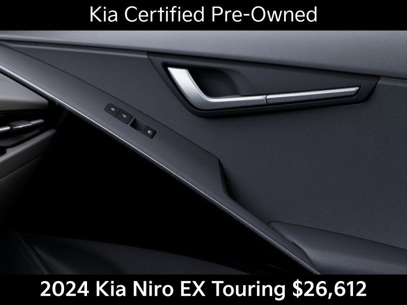 Used 2024 Kia Niro EX Touring image 26