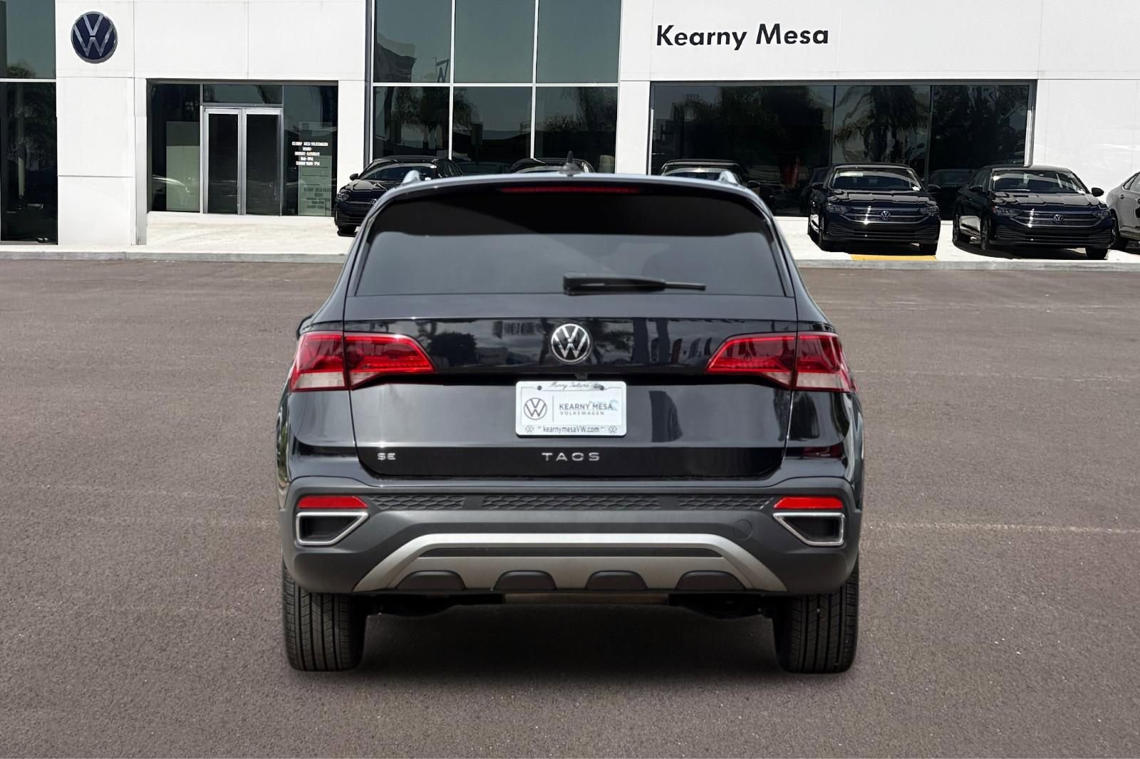 Used 2023 Volkswagen Taos SE image 5