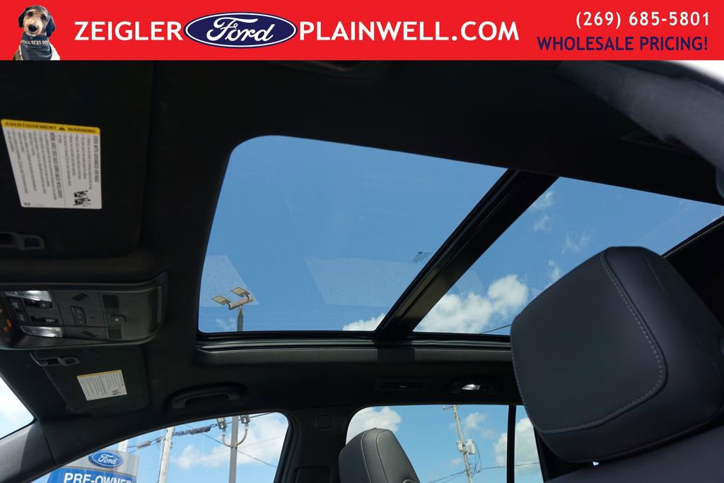Used 2024 Cadillac XT6 Premium Luxury w/ LPO, Floor Liner Package AWD/4WD image 19