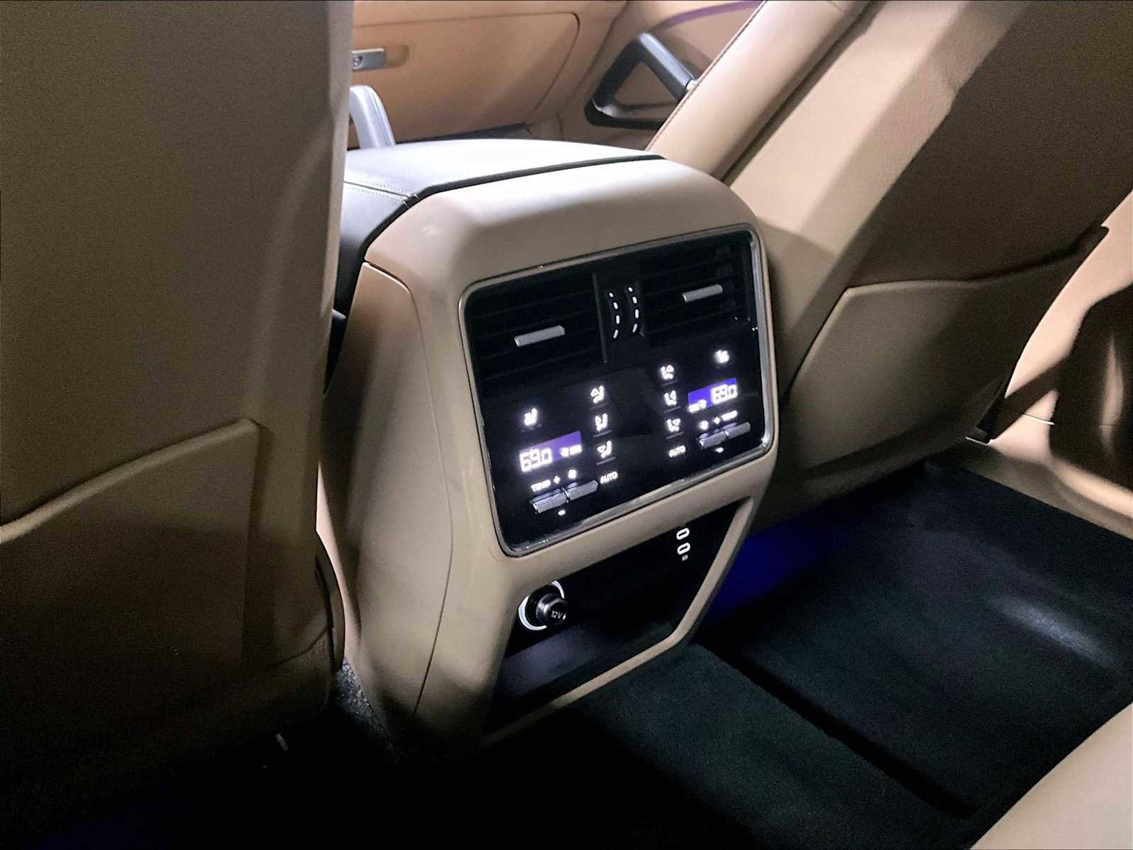 Used 2023 Porsche Cayenne Turbo S image 26