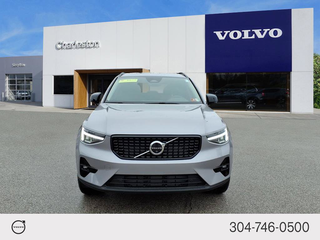 Certified 2026 Volvo XC40 B5 Plus w/ Climate Package AWD/4WD image 8