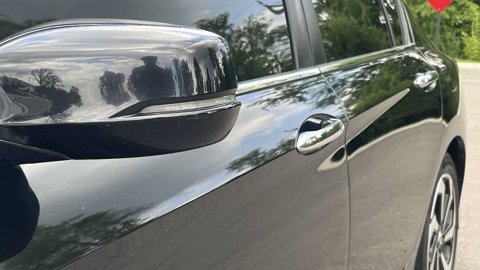 Used 2017 Honda Accord EX-L image 16