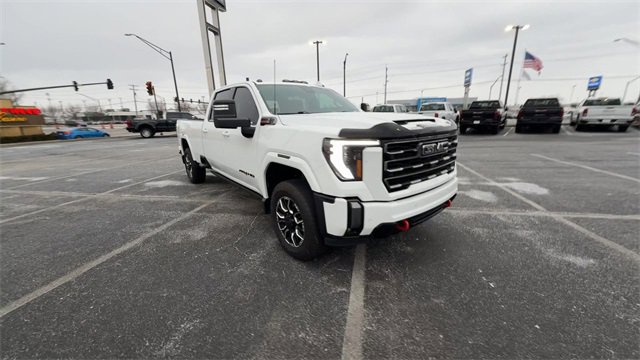 Used 2024 GMC Sierra 2500 AT4 w/ AT4 Premium Plus Package image 2