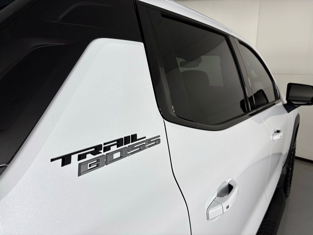 New 2026 Chevrolet Silverado EV Trail Boss image 17