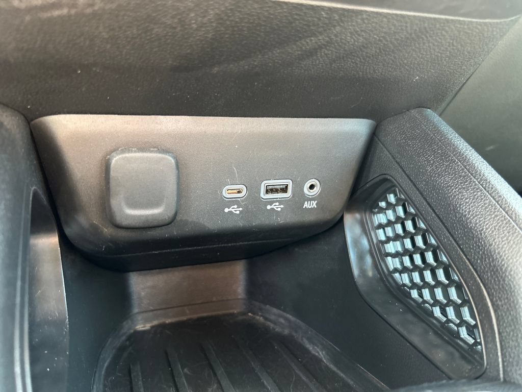 Used 2023 Chevrolet TrailBlazer LS AWD/4WD image 32