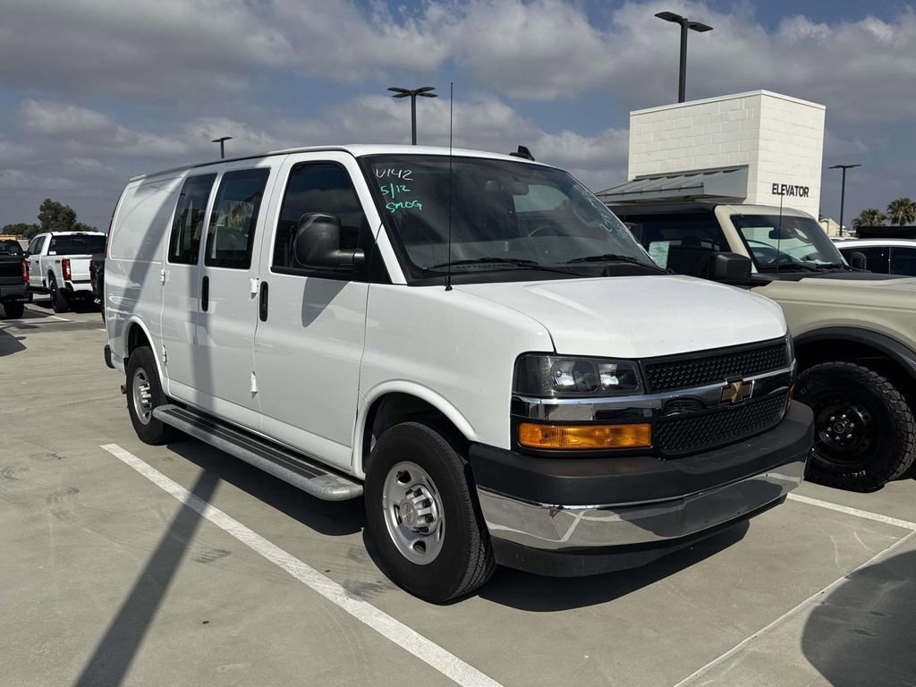 Used 2024 Chevrolet Express 2500 w/ Driver Convenience Package RWD image 9