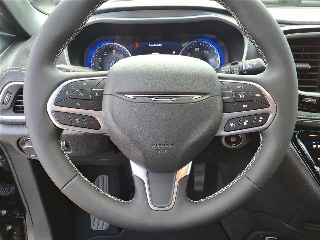New 2027 Chrysler Pacifica Select AWD/4WD image 23