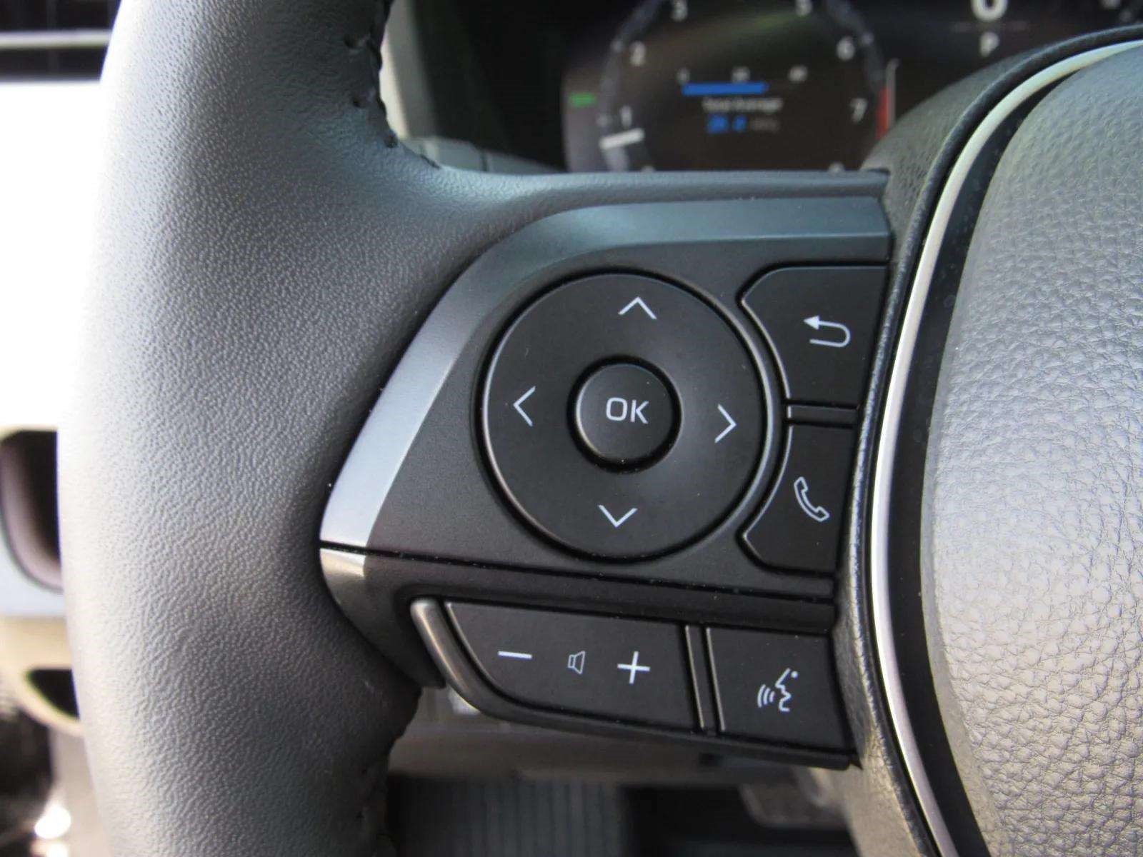 Used 2025 Toyota RAV4 Limited w/ Advanced Technology Package AWD/4WD image 27