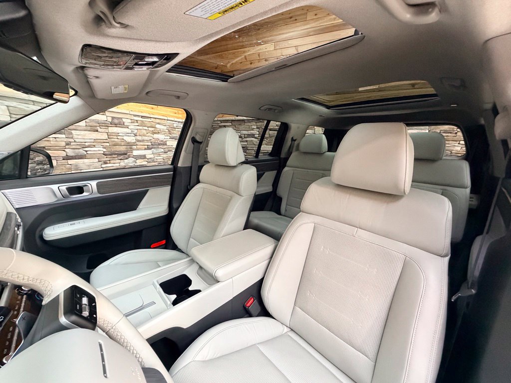 Certified 2024 Hyundai Santa Fe Limited AWD/4WD image 27