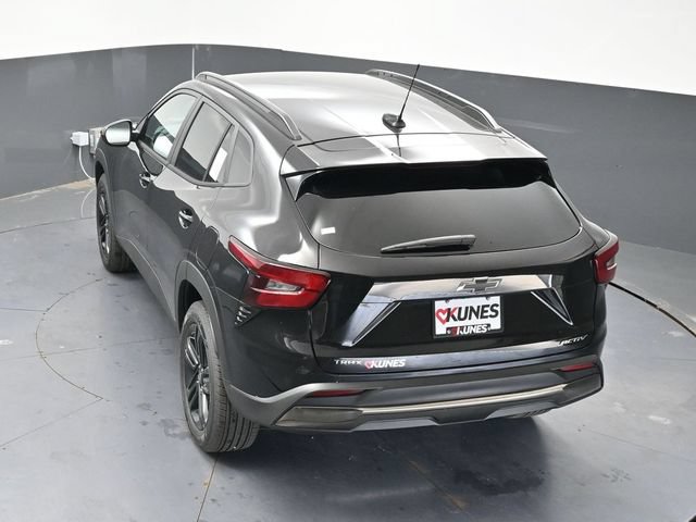 New 2026 Chevrolet Trax ACTIV w/ Driver Confidence Package FWD image 35