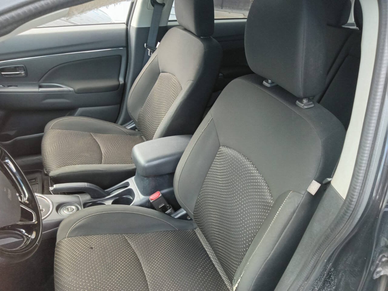 Used 2016 Mitsubishi Outlander Sport ES AWD/4WD image 8