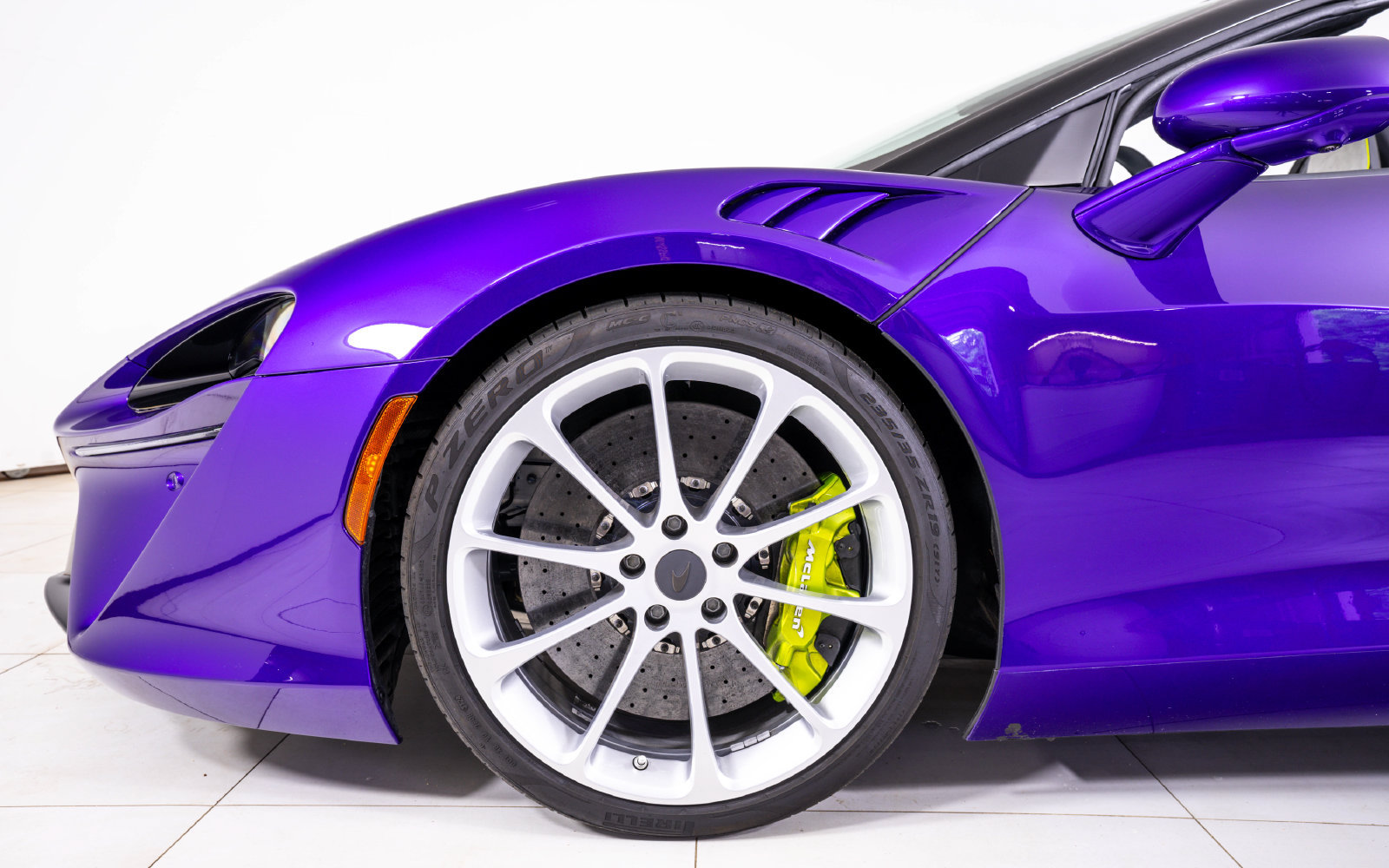 New 2025 McLaren Artura Spider RWD image 16