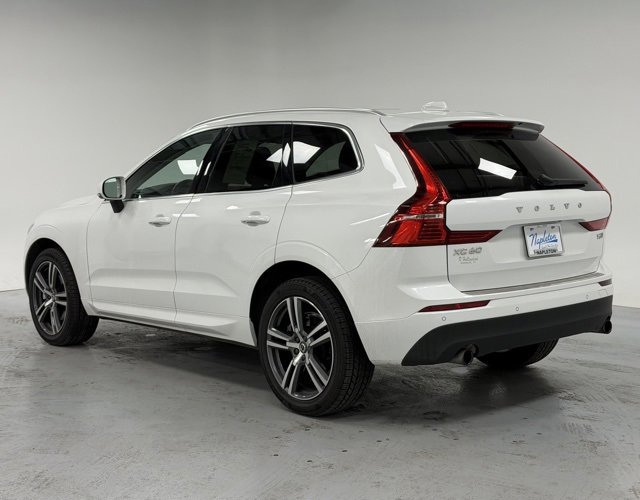 Used 2021 Volvo XC60 T6 Momentum image 3