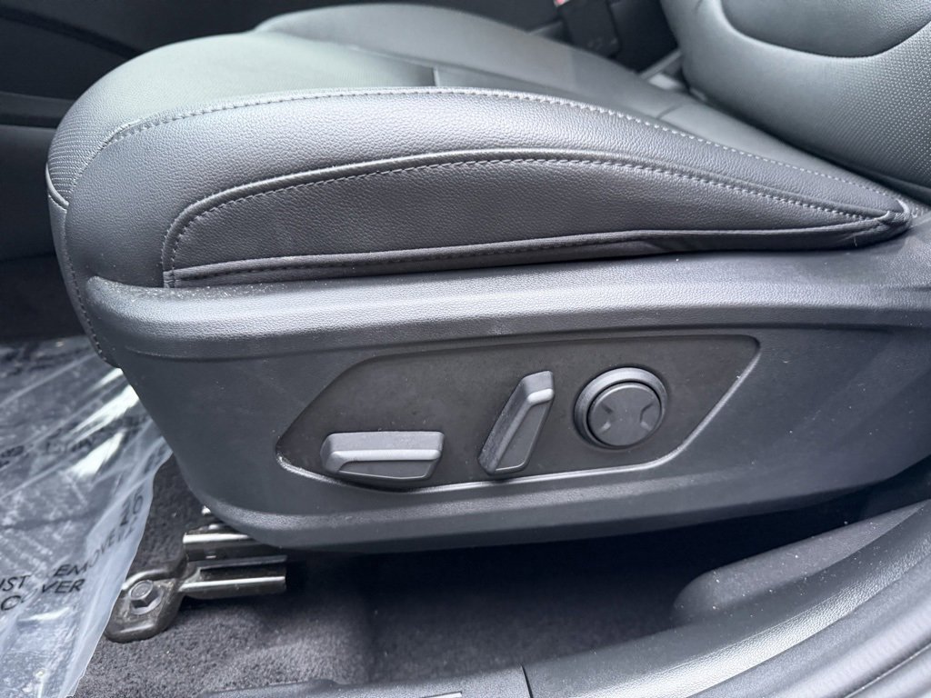 Certified 2025 Hyundai Tucson SEL image 13