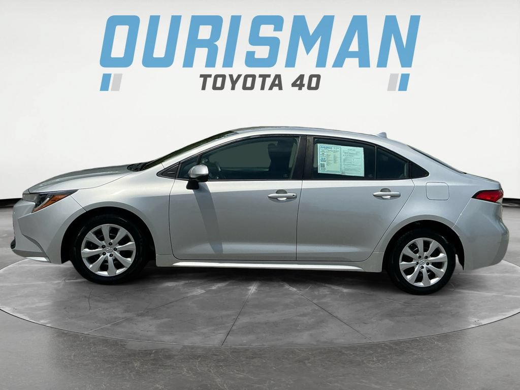 Used 2023 Toyota Corolla LE FWD image 4