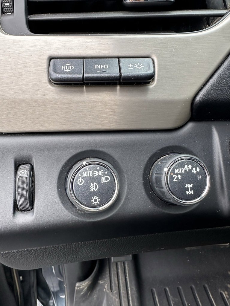 Used 2019 GMC Yukon Denali w/ Open Road Package image 12