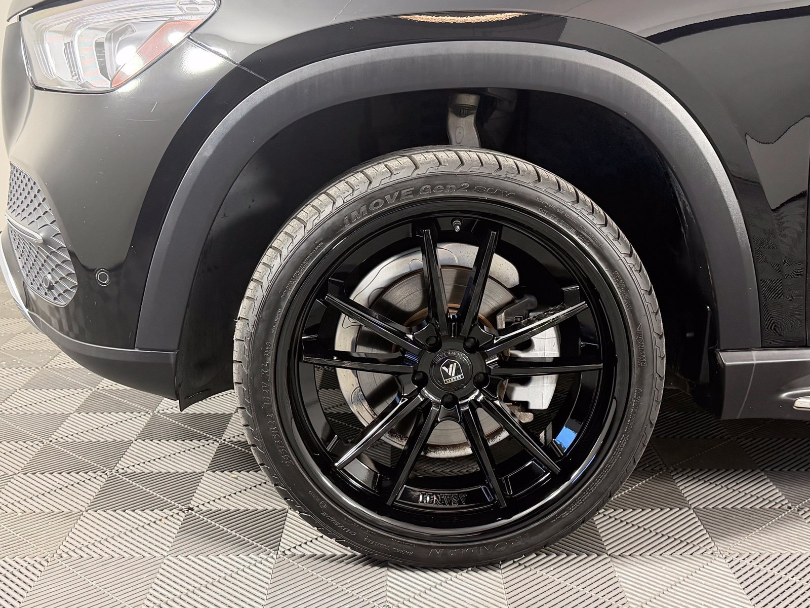 Used 2023 Mercedes-Benz GLE 350 w/ Premium Package image 10