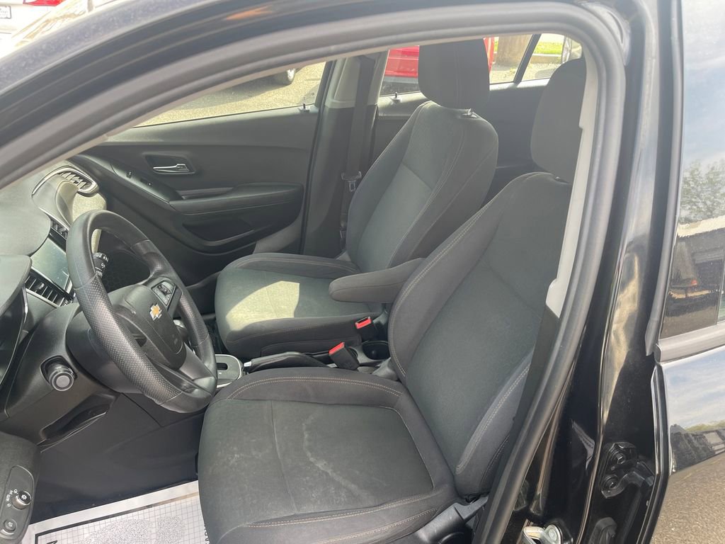 Used 2017 Chevrolet Trax LS FWD image 12