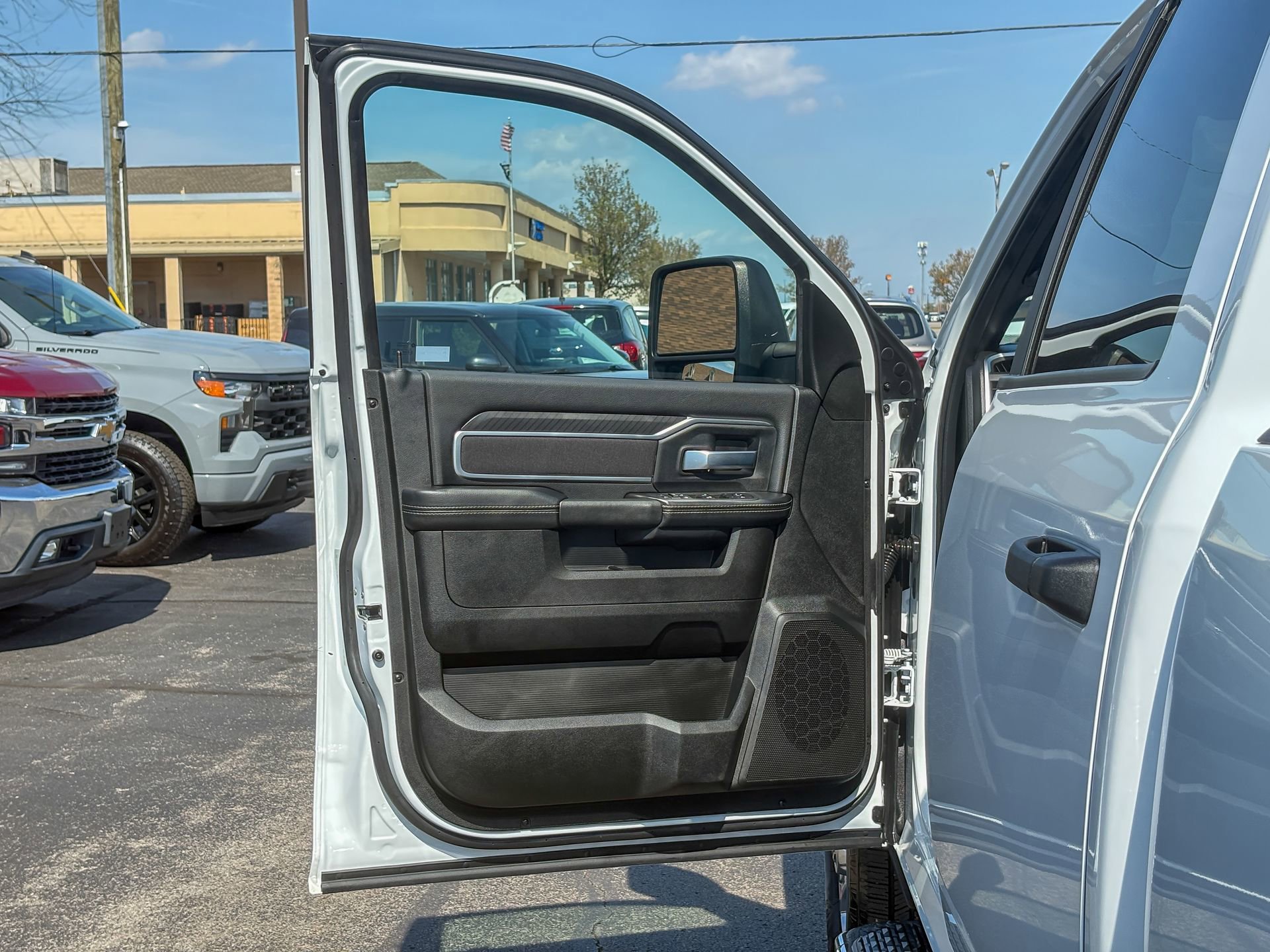 Used 2025 RAM 2500 Big Horn image 19