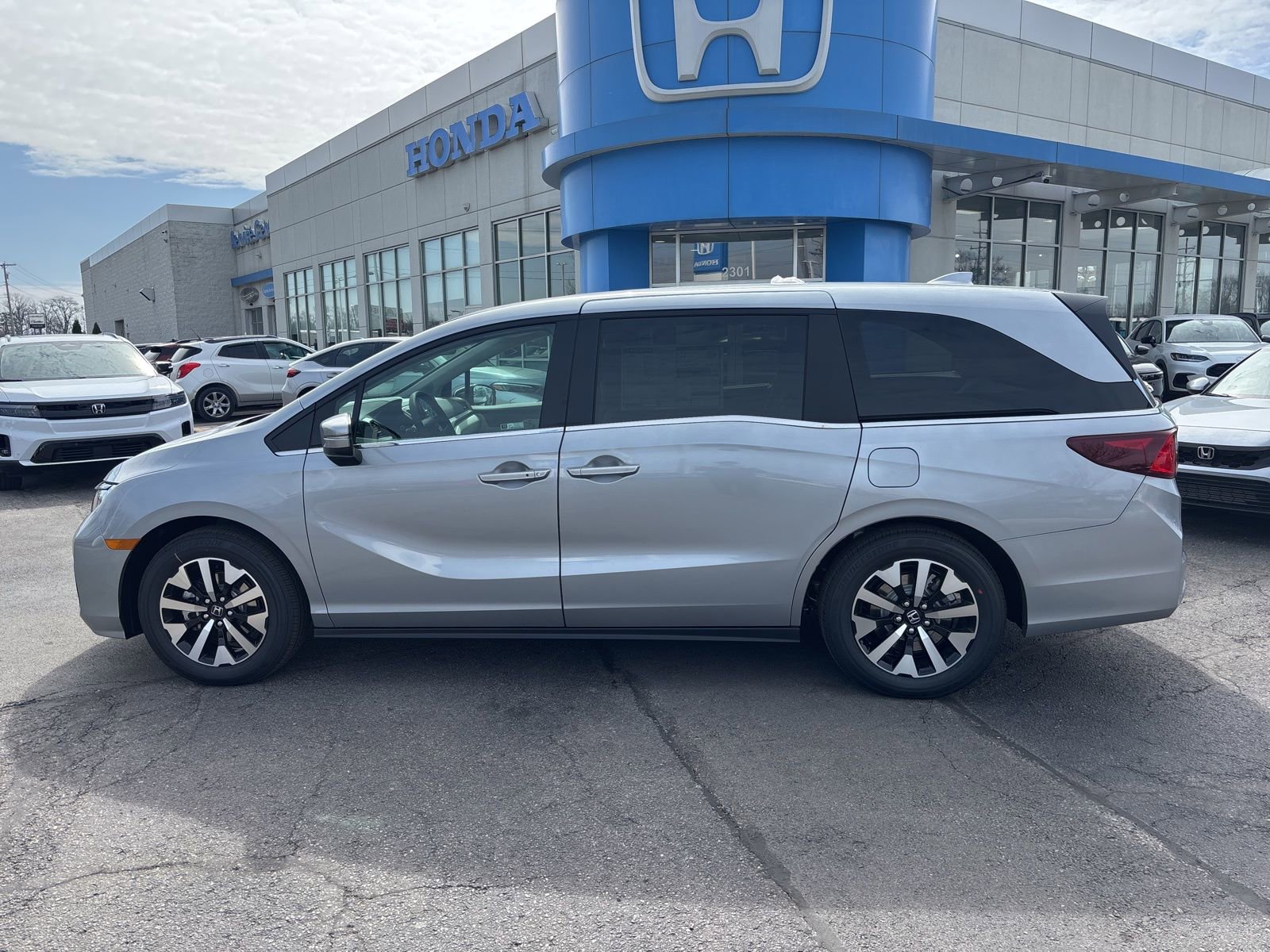 New 2026 Honda Odyssey EX-L image 8