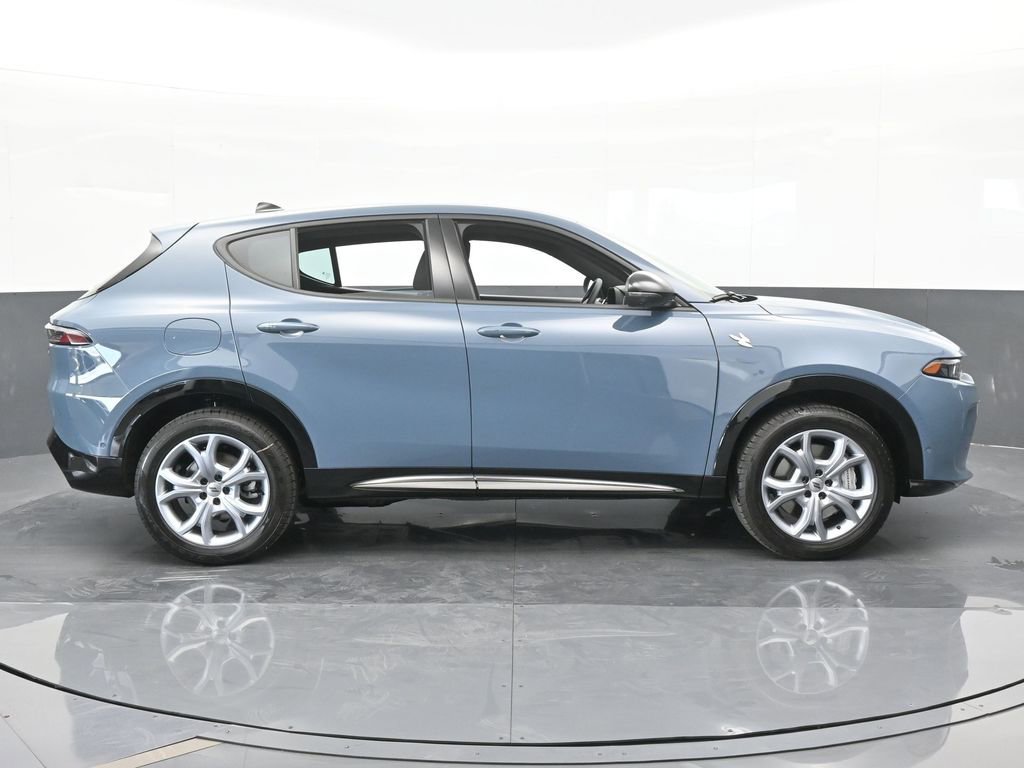 Used 2025 Dodge Hornet R/T w/ Tech Pack image 7