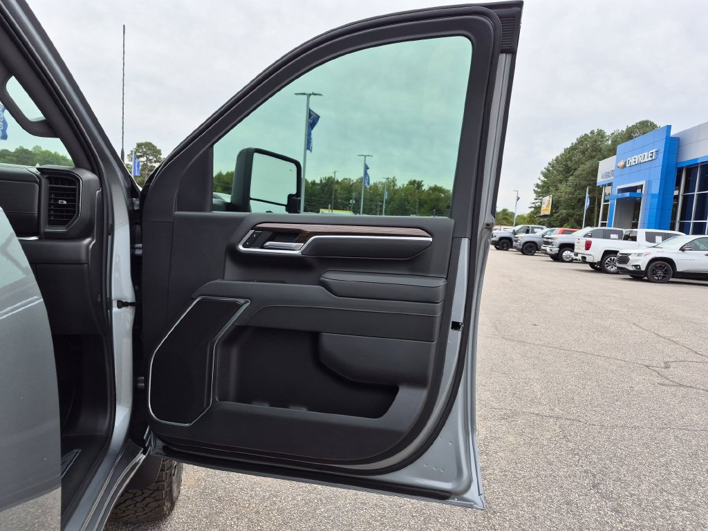 New 2026 Chevrolet Silverado 2500 LT w/ Trail Boss Package AWD/4WD image 33