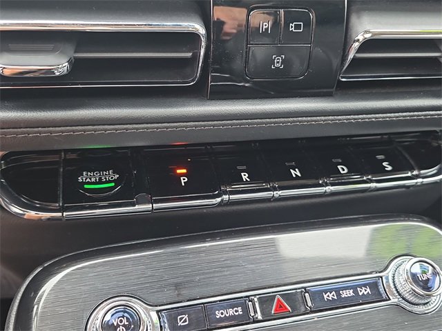 Used 2022 Lincoln Nautilus Reserve w/ Equipment Group 201A image 20