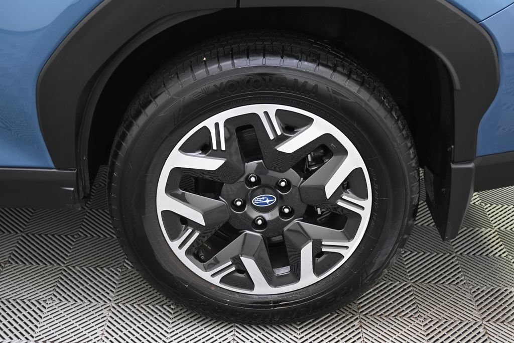 Used 2025 Subaru Forester AWD/4WD image 20