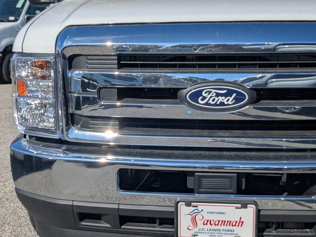 New 2026 Ford E-350 and Econoline 350 Super Duty w/ Power Equipment Group image 10