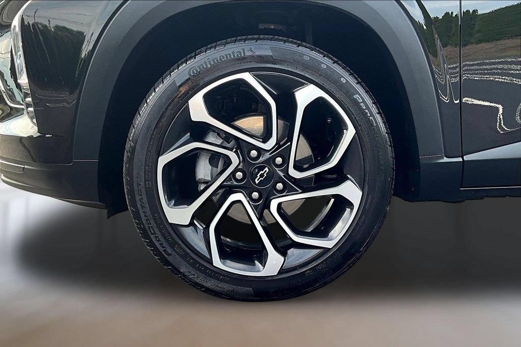 Used 2024 Chevrolet Trax RS w/ Driver Confidence Package FWD image 30