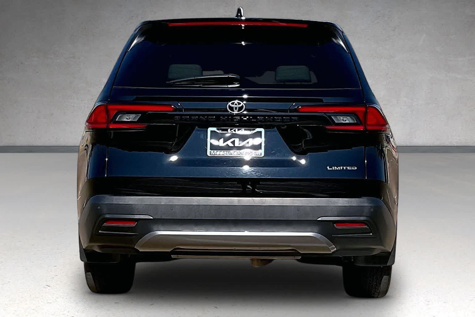 Used 2025 Toyota Grand Highlander FWD image 5