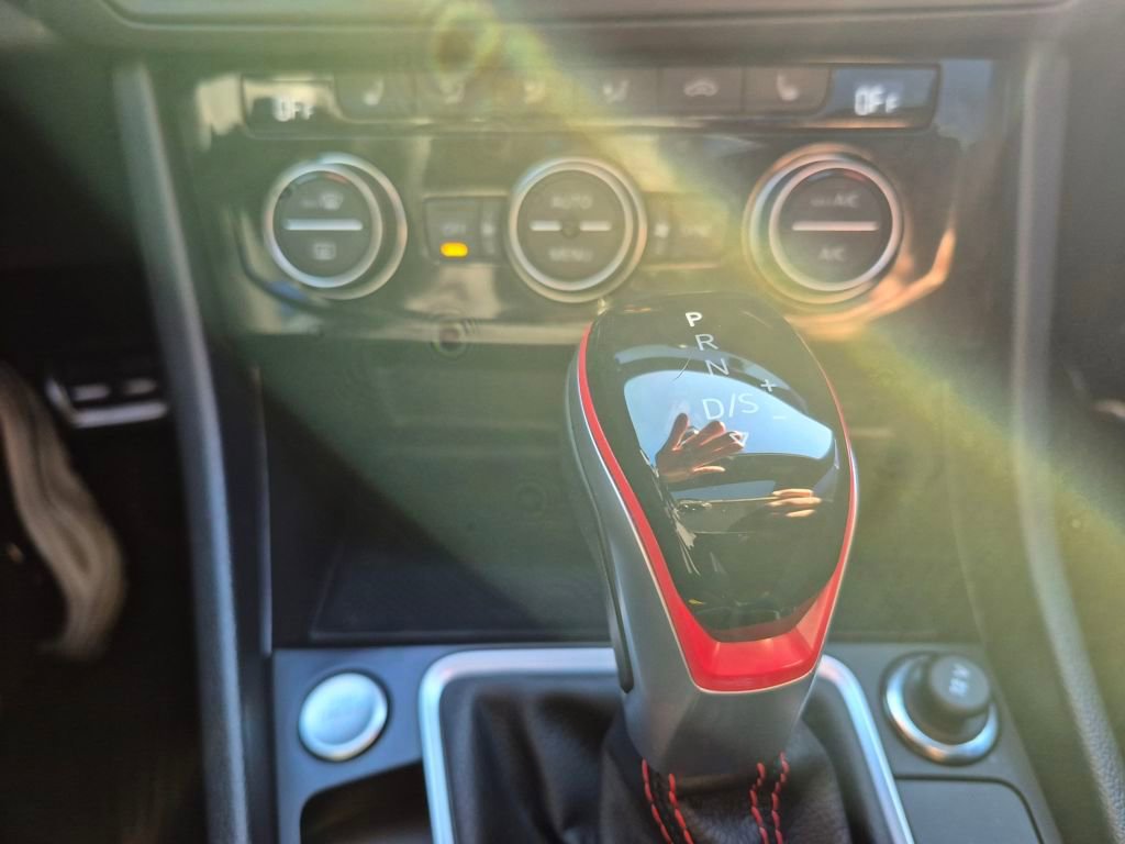 Used 2023 Volkswagen Jetta GLI Autobahn w/ GLI Black Package image 17