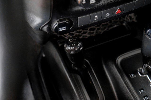 Used 2017 Jeep Wrangler Unlimited Sport AWD/4WD image 21