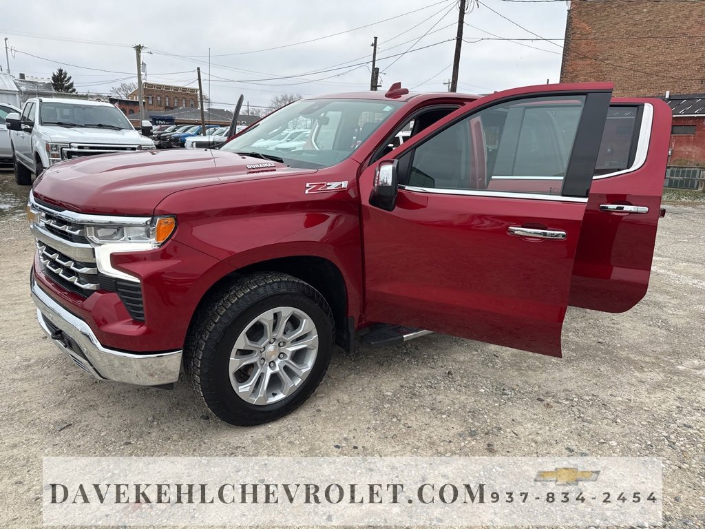 Used 2024 Chevrolet Silverado 1500 LTZ w/ LTZ Premium Package image 29