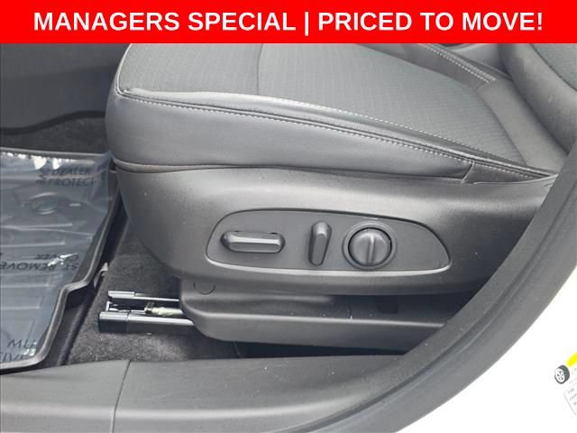 Used 2020 Buick Encore GX Select FWD image 28