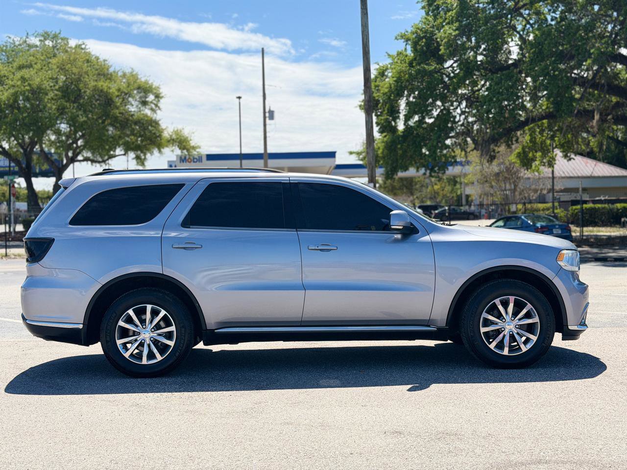 Used 2015 Dodge Durango Limited w/ Nav & Power Liftgate Group RWD image 6