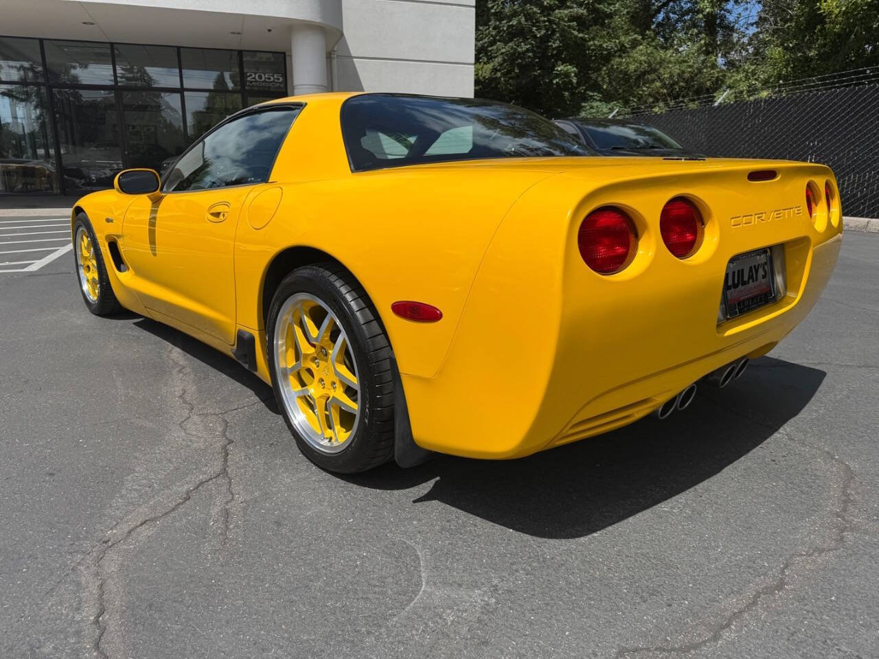 Used 2004 Chevrolet Corvette Z06 w/ Memory Package RWD image 3
