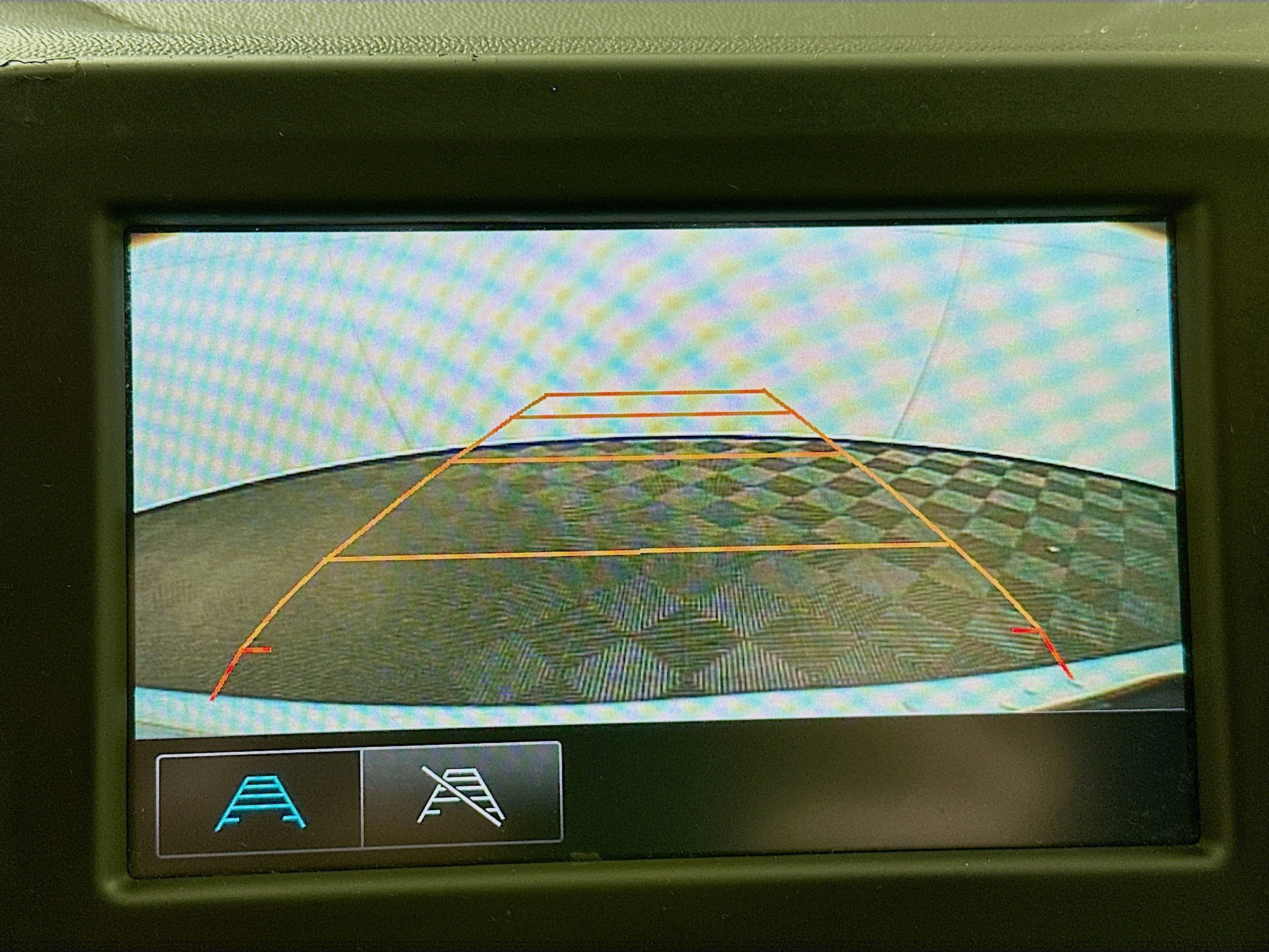 Used 2018 Chevrolet Equinox LS image 21