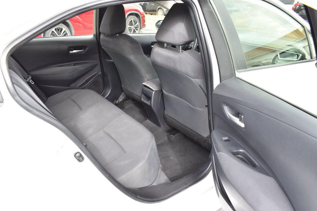 Used 2021 Toyota Corolla LE image 24