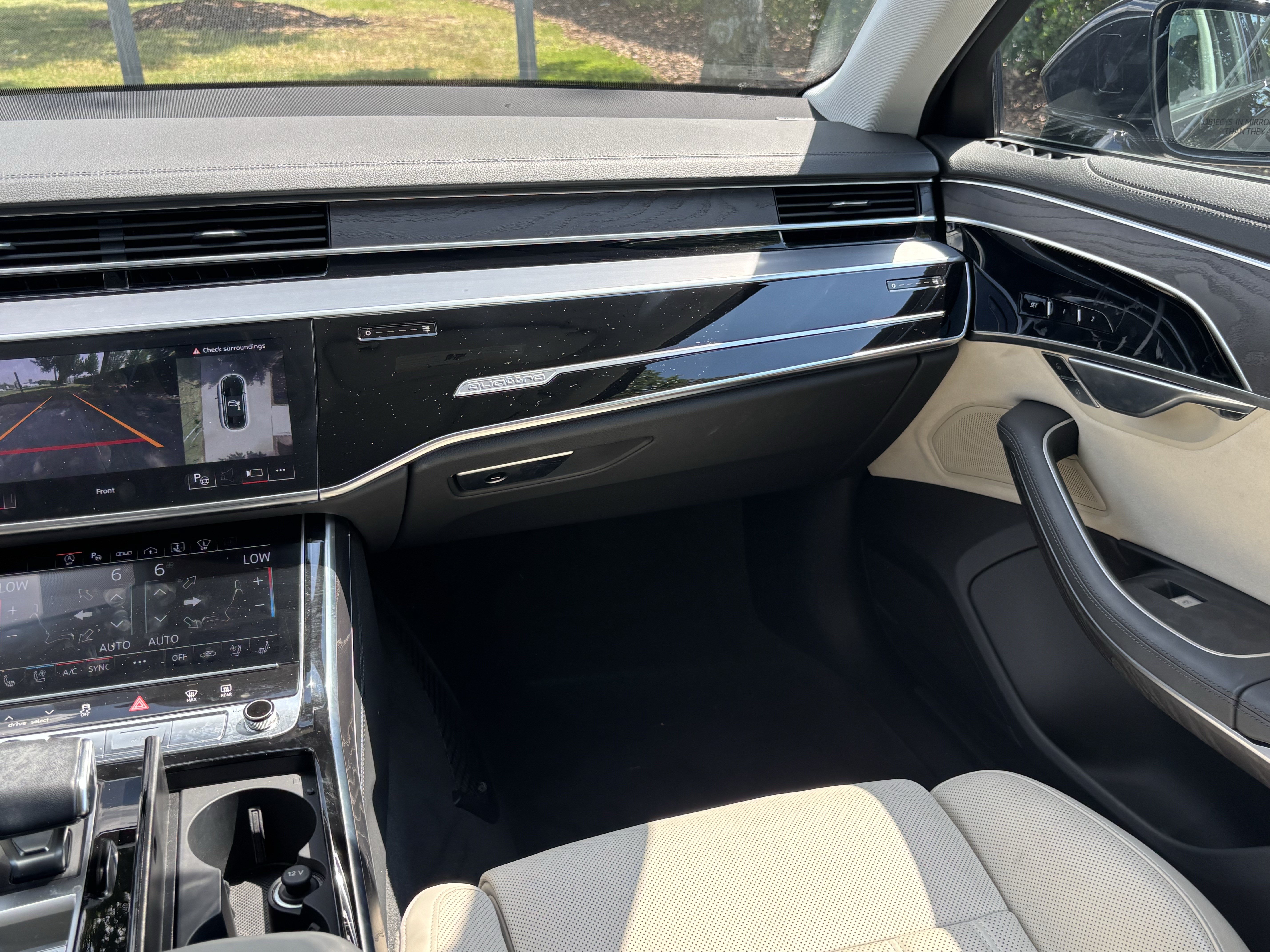 Used 2023 Audi A8 L 3.0T w/ Comfort Plus Package AWD/4WD image 32