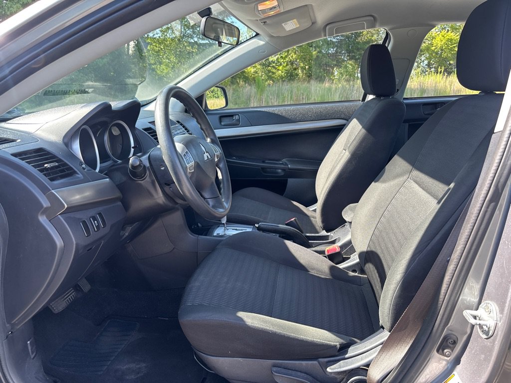 Used 2013 Mitsubishi Lancer ES FWD image 11